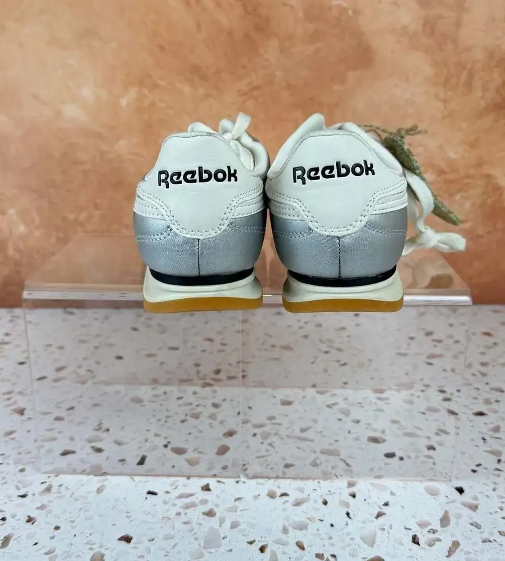 Women’s Reebok Fiori Size 7.5 Silver Metallic White Sneakers